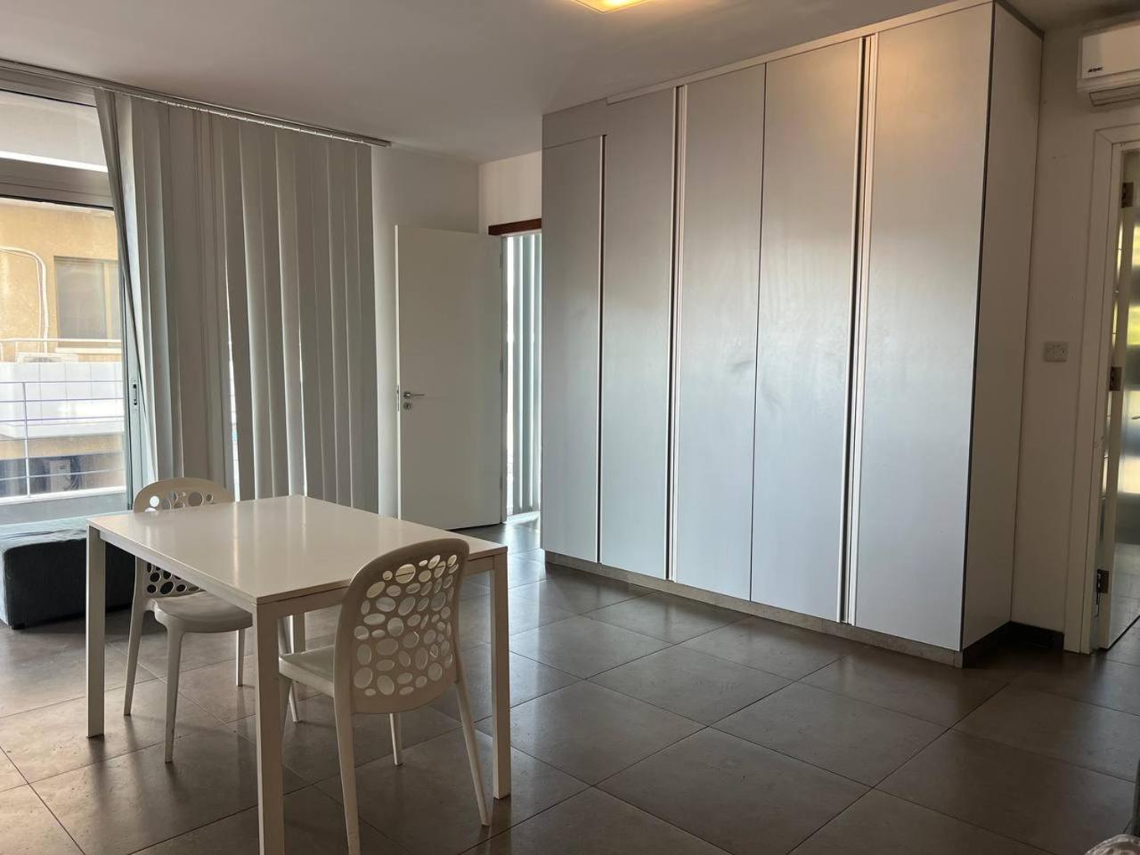 Jedi Hub Hostel Limassol Zewnętrze zdjęcie